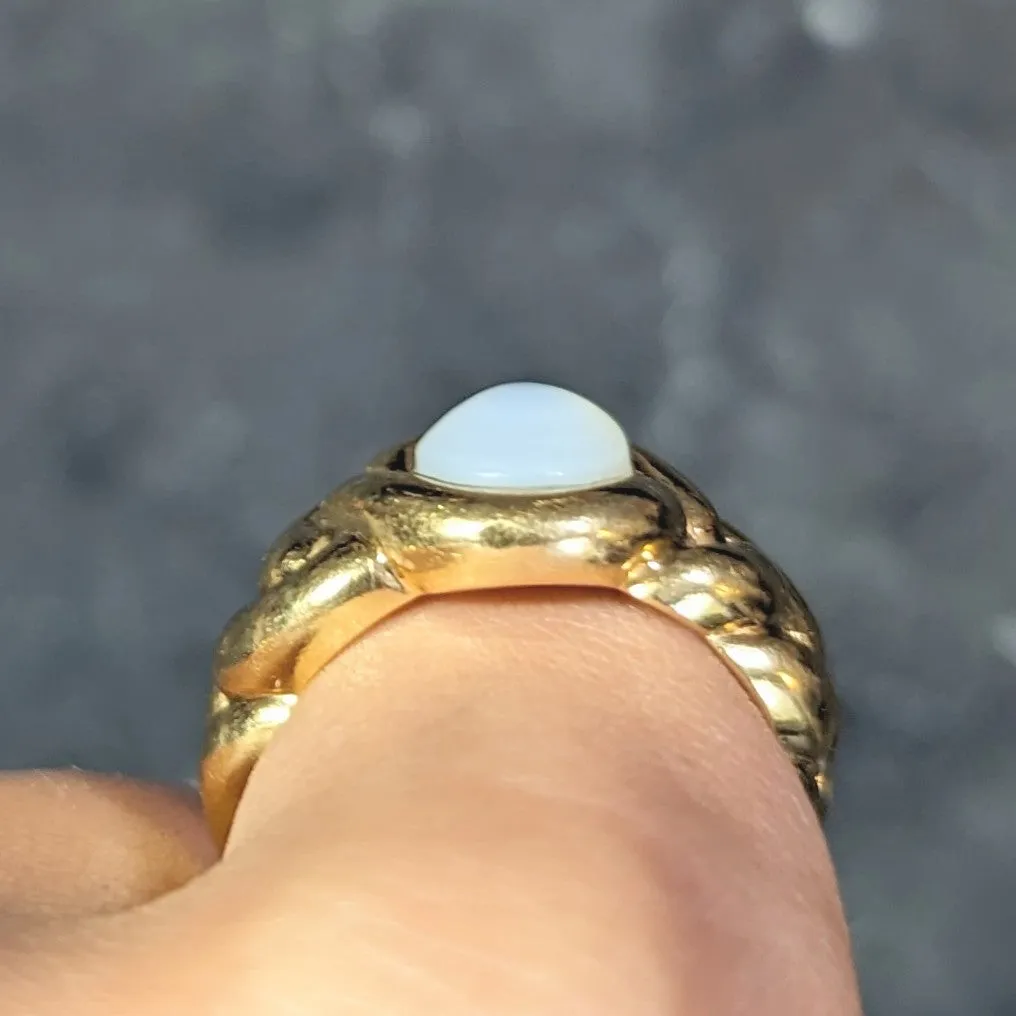 Van Cleef & Arpels 1980s Moonstone 18 Karat Yellow Gold Braided Vintage Ring
