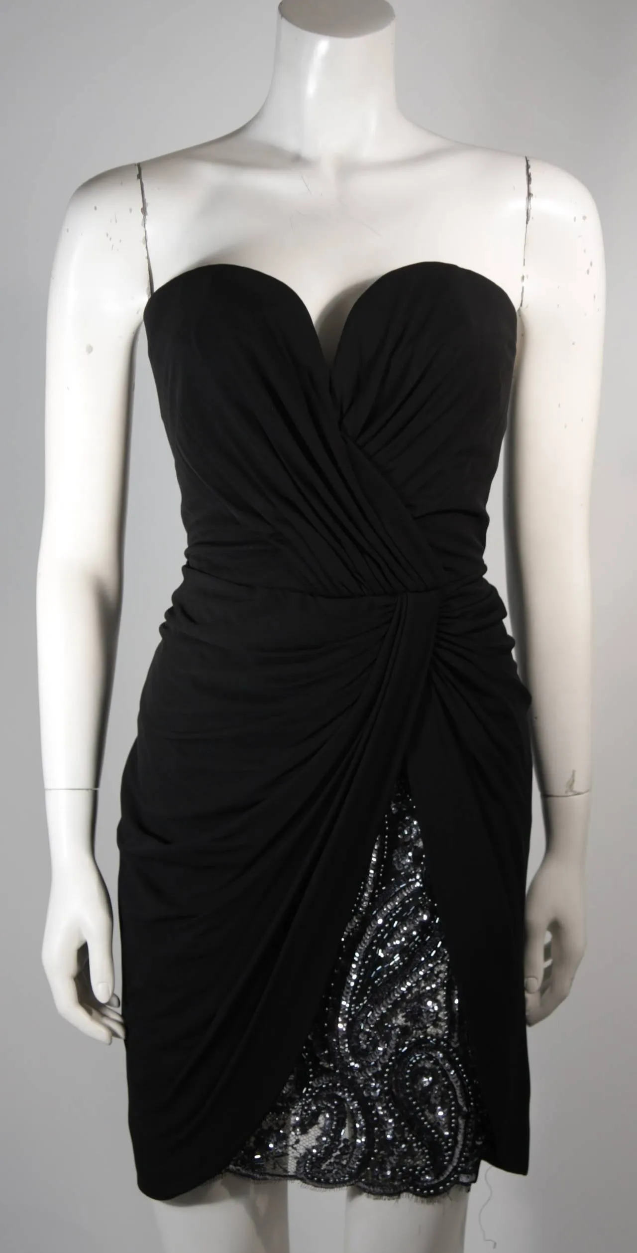 VICKY TIEL Black Jersey Cocktail Dress with Sequin Detail Size 38