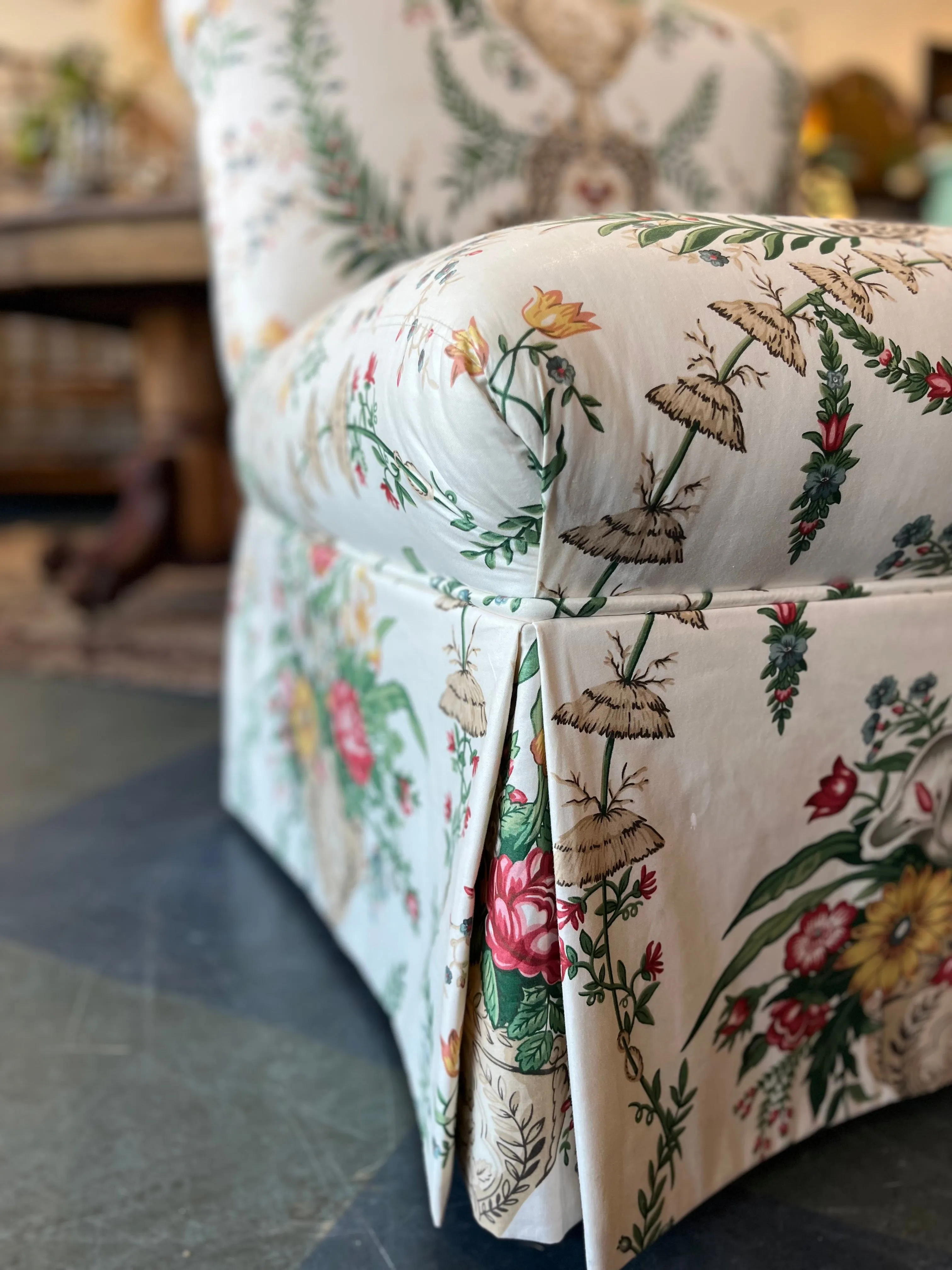 Vintage Floral Style Slipper Chair