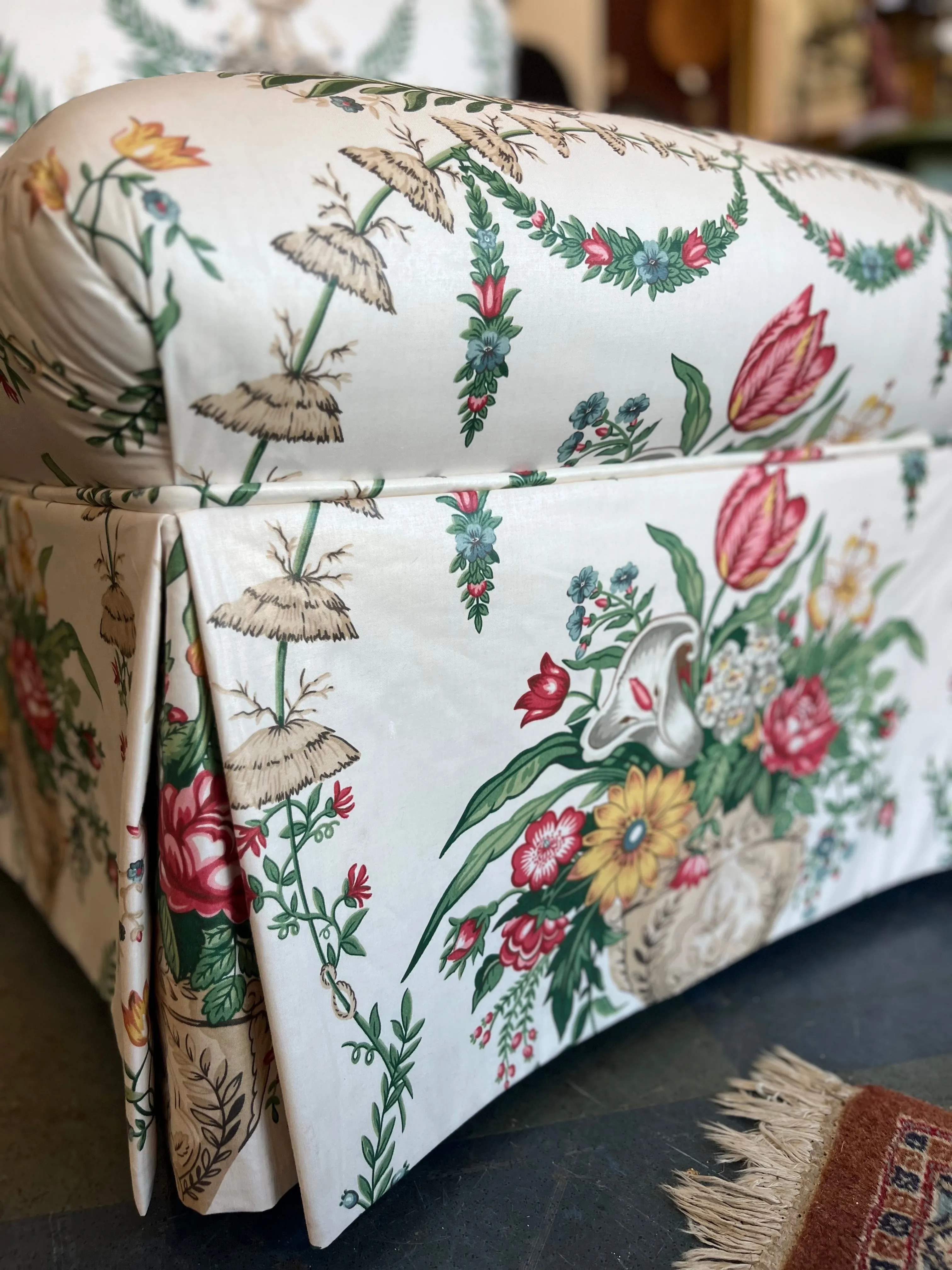 Vintage Floral Style Slipper Chair