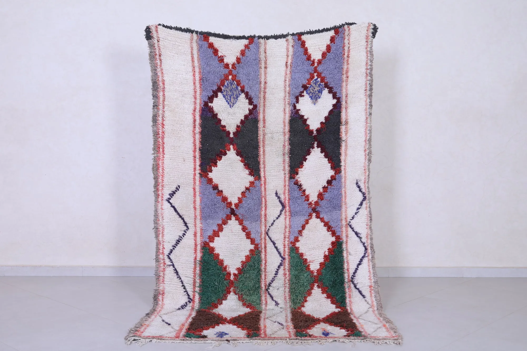 Vintage Moroccan Rug - Handwoven Wool 4.5 x 7.7 Feet
