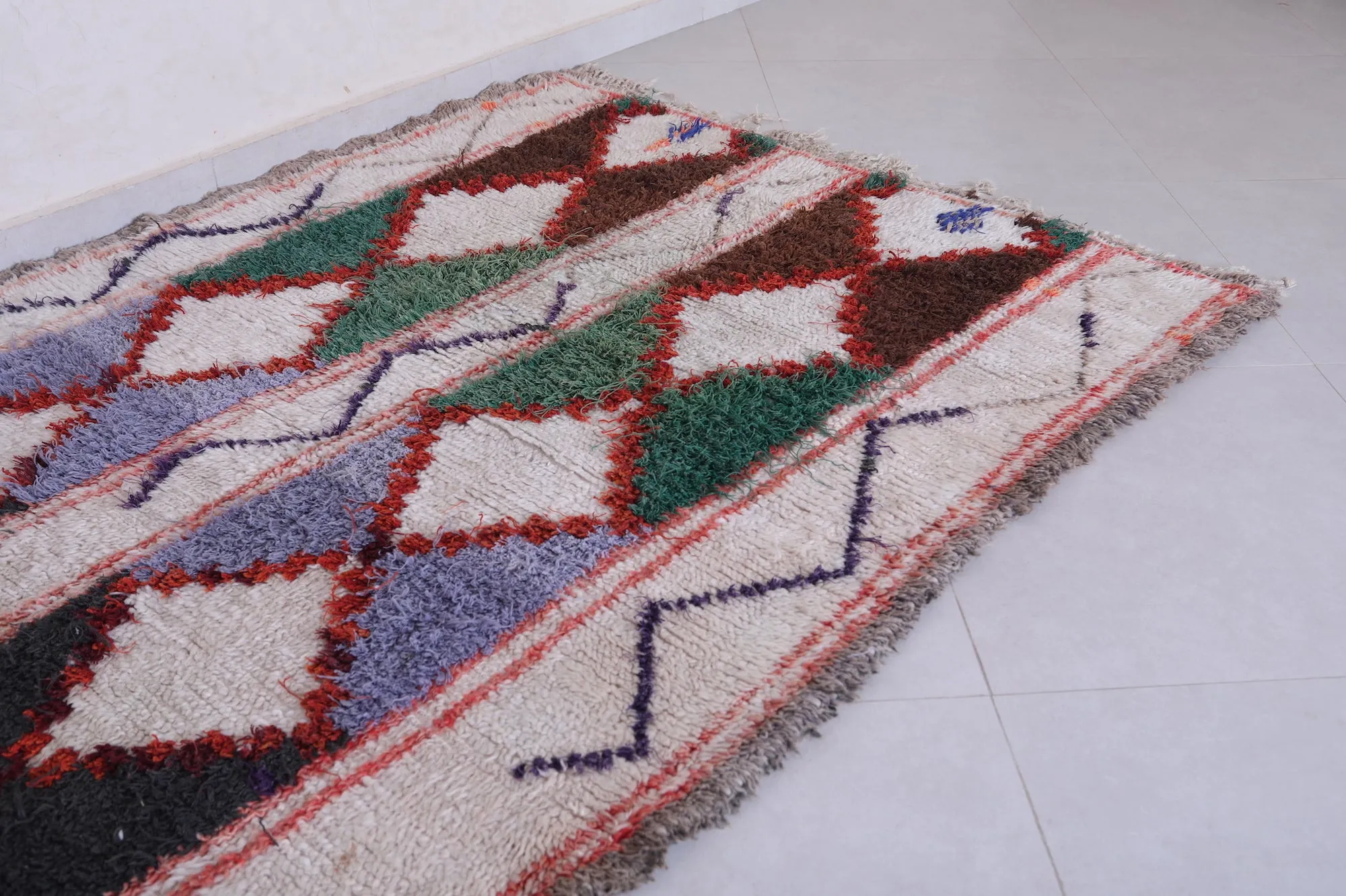 Vintage Moroccan Rug - Handwoven Wool 4.5 x 7.7 Feet