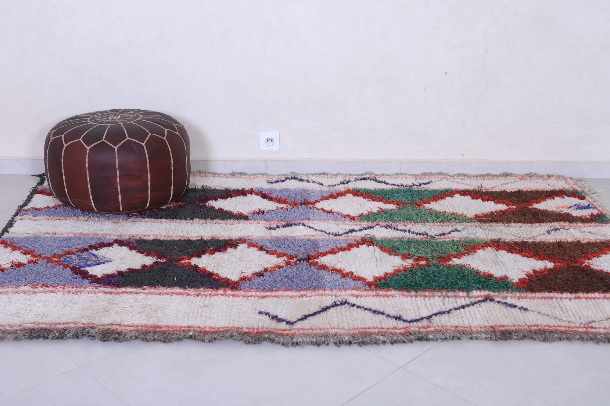Vintage Moroccan Rug - Handwoven Wool 4.5 x 7.7 Feet