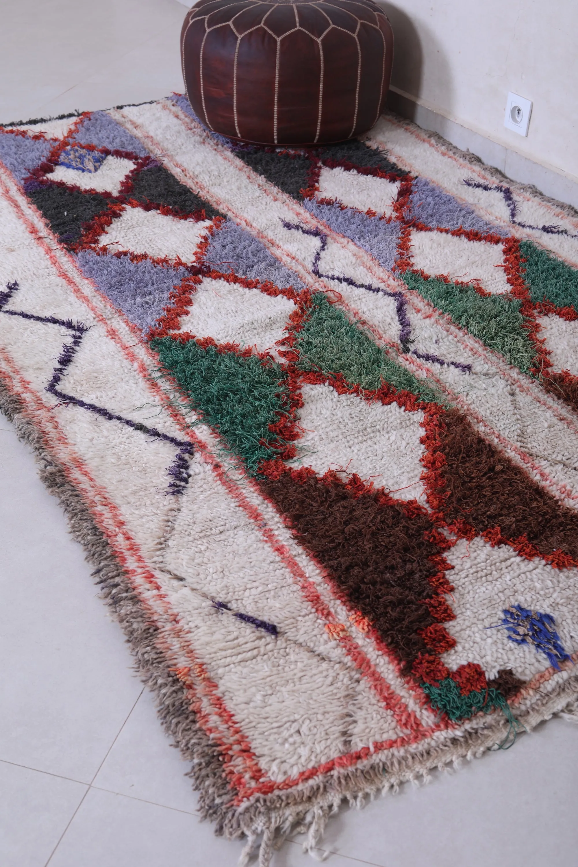 Vintage Moroccan Rug - Handwoven Wool 4.5 x 7.7 Feet