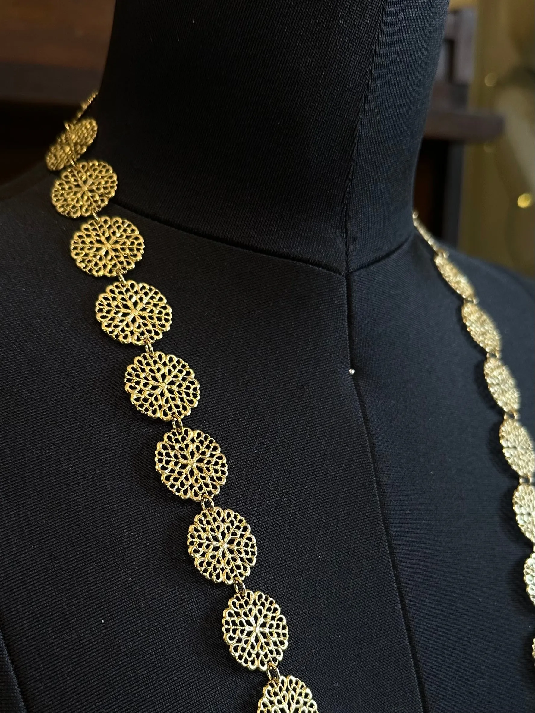 Vintage Signed BEN AMUN by Isaac Manevitz Gold Tone Filigree Floral Circle Chain Necklace 36.75”