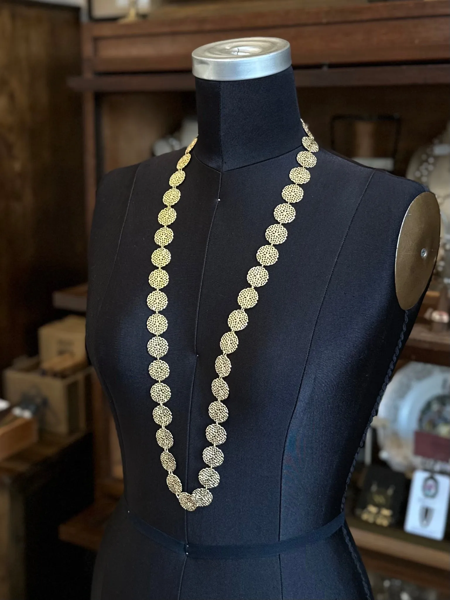 Vintage Signed BEN AMUN by Isaac Manevitz Gold Tone Filigree Floral Circle Chain Necklace 36.75”
