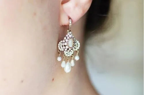 Vintage style deluxe crystal drops