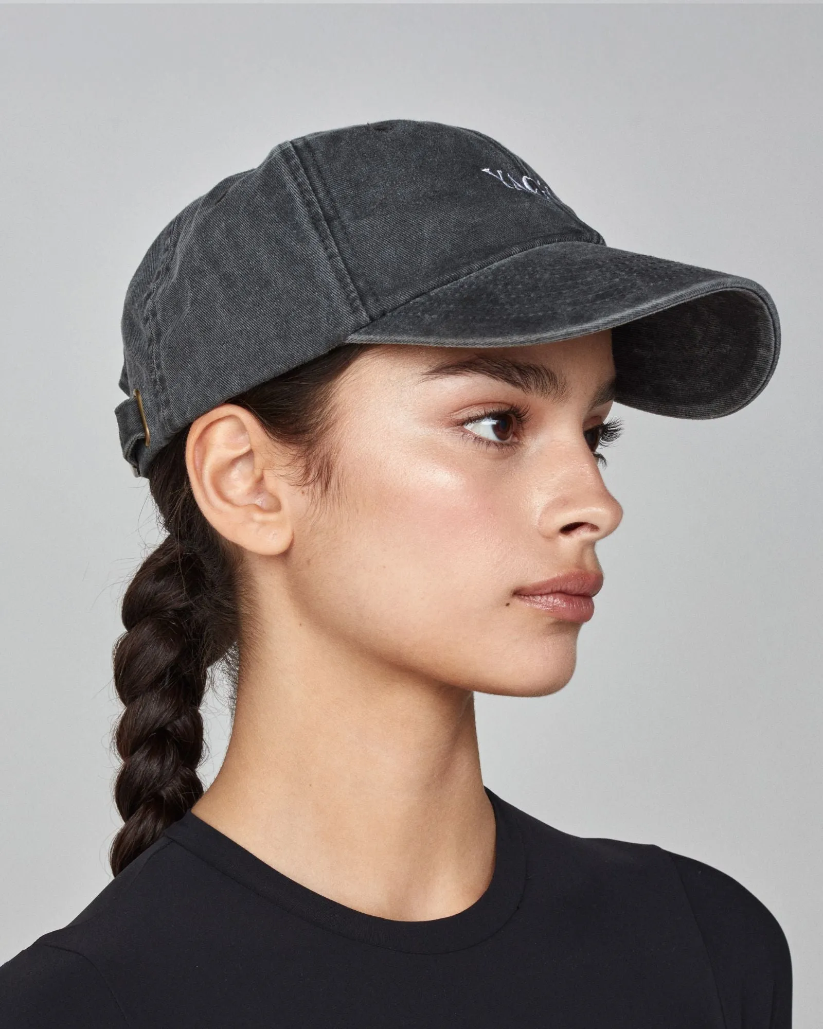 Yagya Horse Cap Black